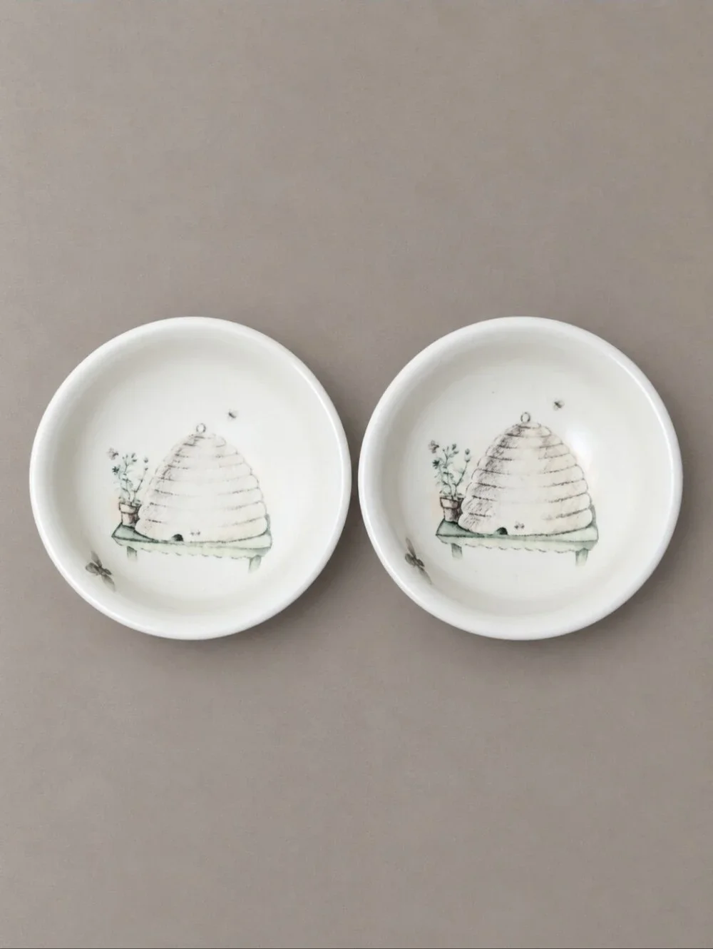 Pfaltzgraff Naturewood Beehive Bee 4” Bowls USA Vintage Set of 2